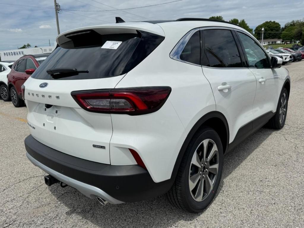 new 2025 Ford Escape car, priced at $40,195