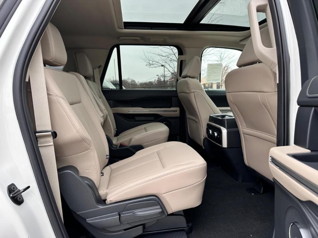 new 2024 Ford Expedition Max car, priced at $66,090