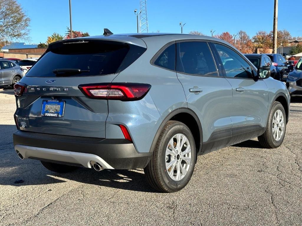 new 2025 Ford Escape car, priced at $30,325