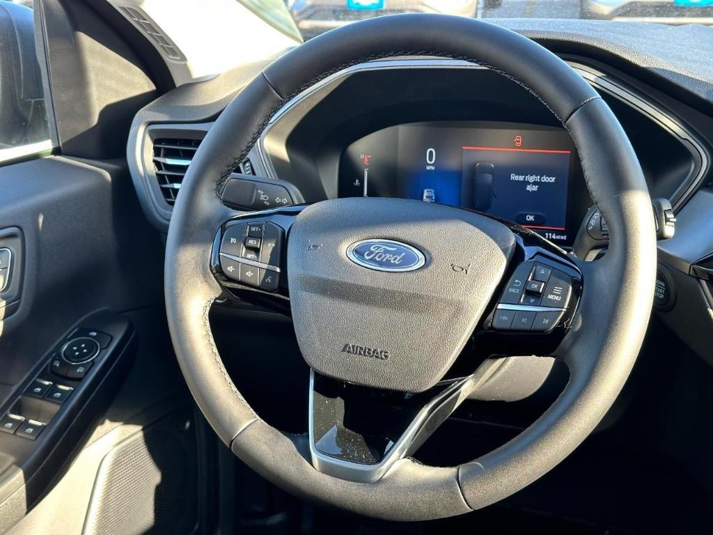 new 2025 Ford Escape car, priced at $30,325