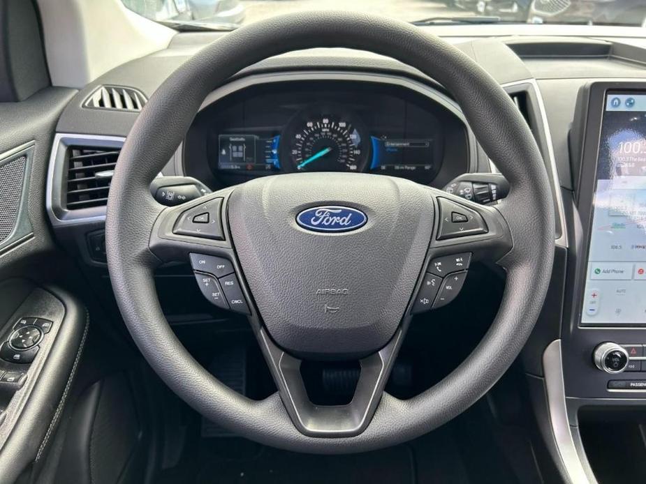 new 2024 Ford Edge car, priced at $30,555