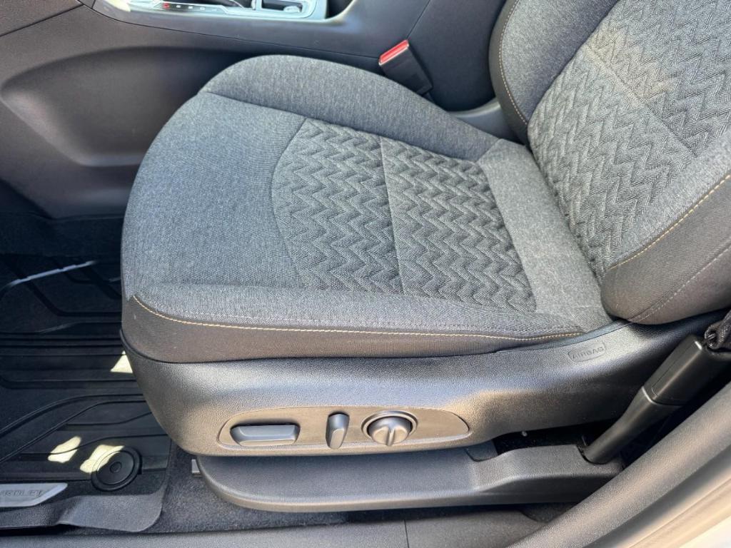 used 2022 Chevrolet Equinox car, priced at $24,790