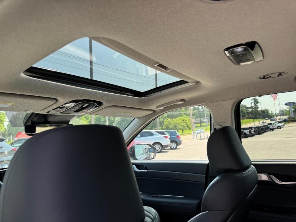used 2023 Hyundai Palisade car, priced at $42,950