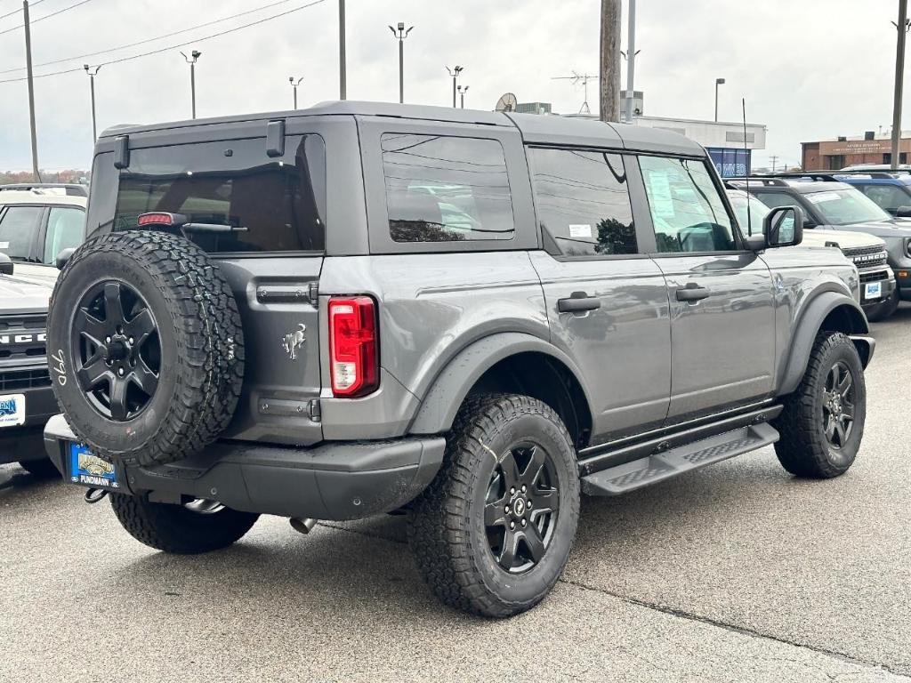 new 2024 Ford Bronco car, priced at $51,930