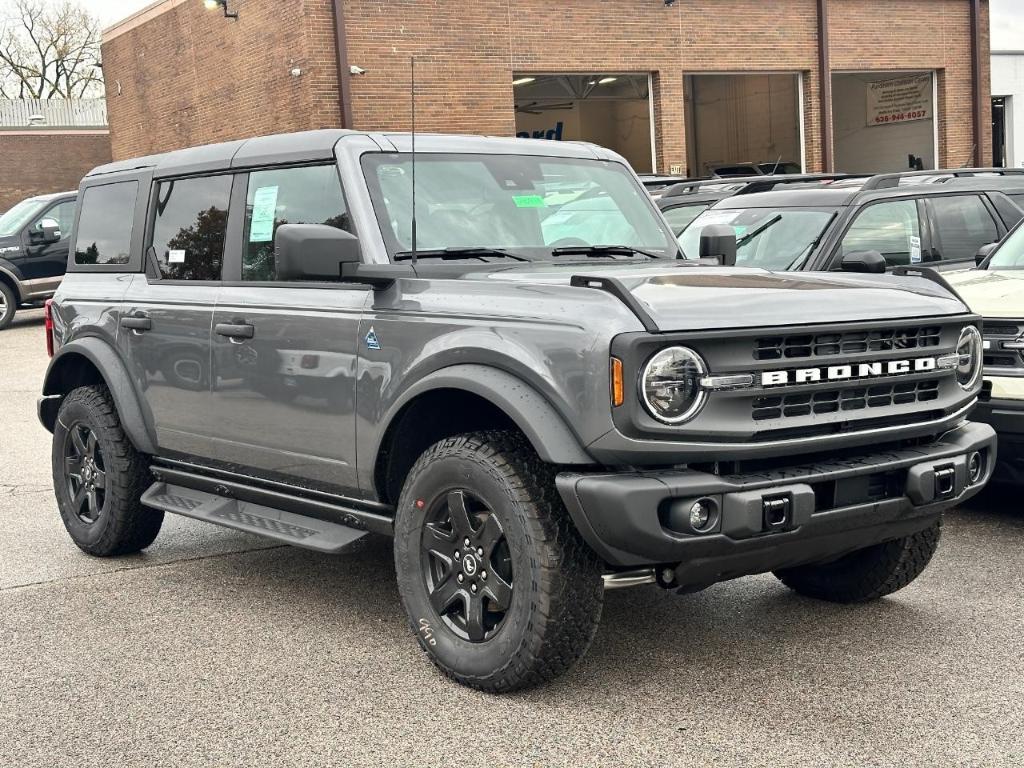 new 2024 Ford Bronco car, priced at $51,930