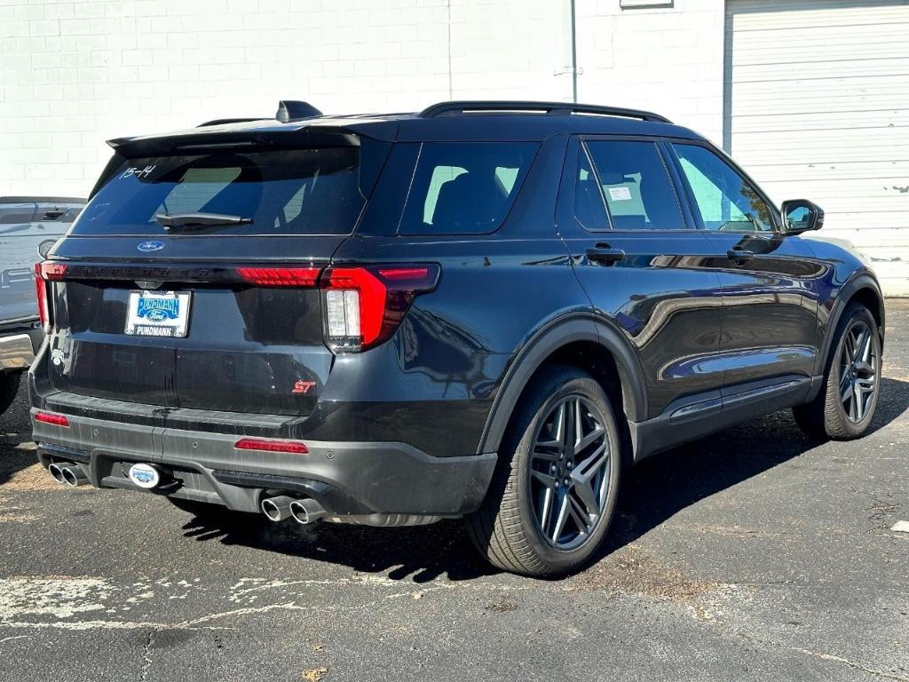 new 2025 Ford Explorer car, priced at $57,295