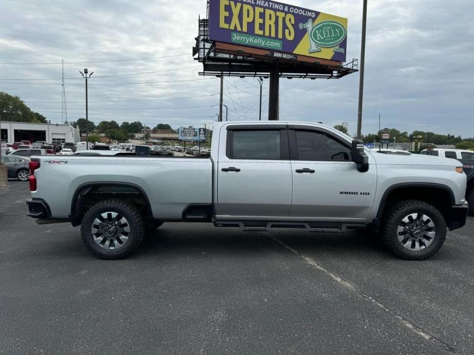 used 2022 Chevrolet Silverado 2500 car, priced at $39,984