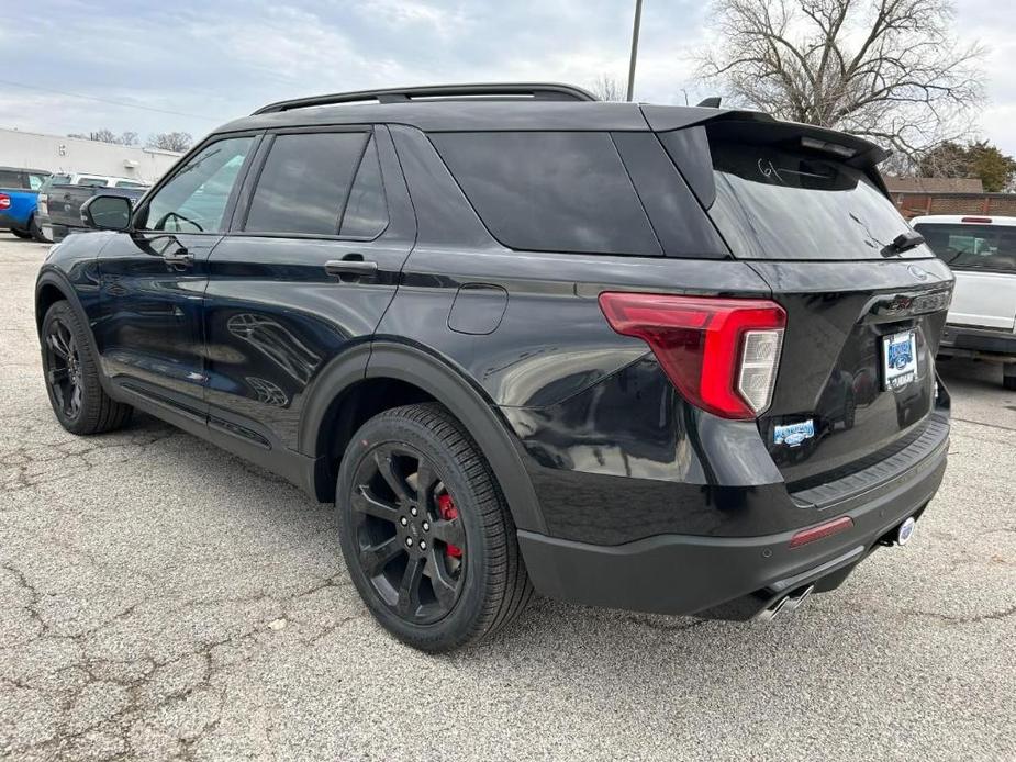 new 2024 Ford Explorer car, priced at $54,275