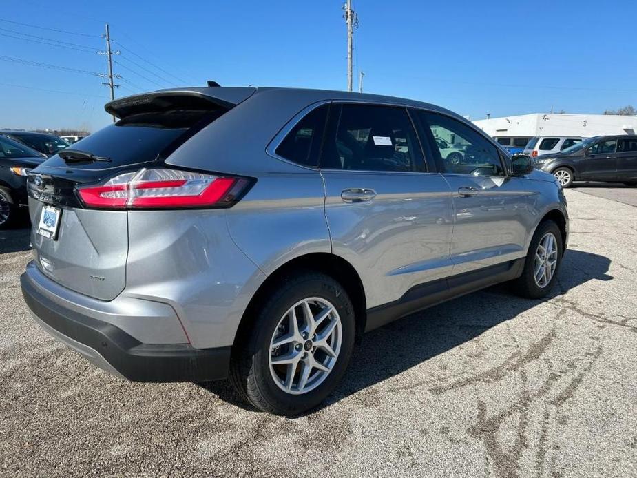 new 2024 Ford Edge car, priced at $30,760