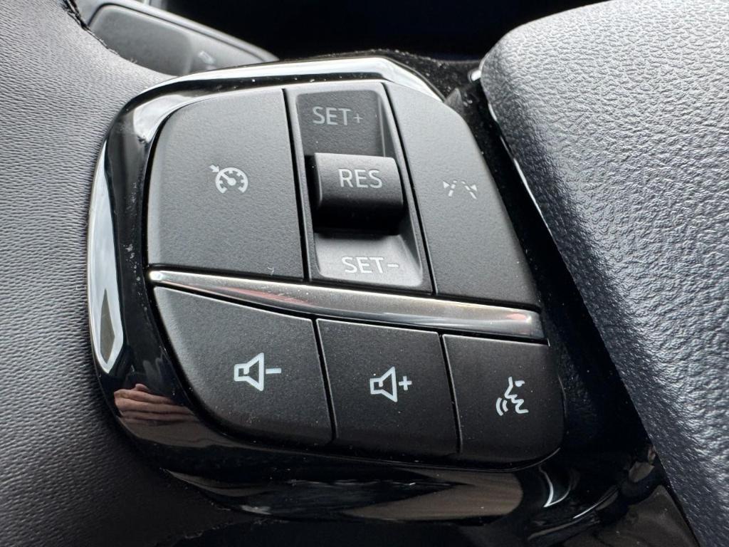 new 2025 Ford Escape car, priced at $29,875