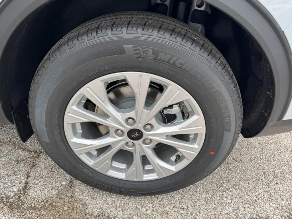 new 2025 Ford Escape car, priced at $29,875