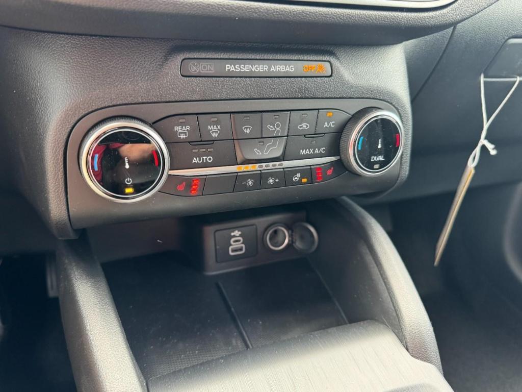 new 2025 Ford Escape car, priced at $29,875