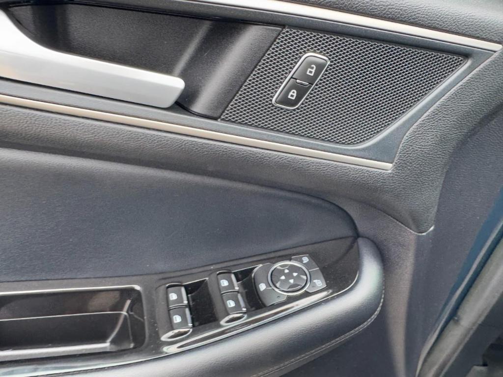 used 2019 Ford Edge car, priced at $20,990