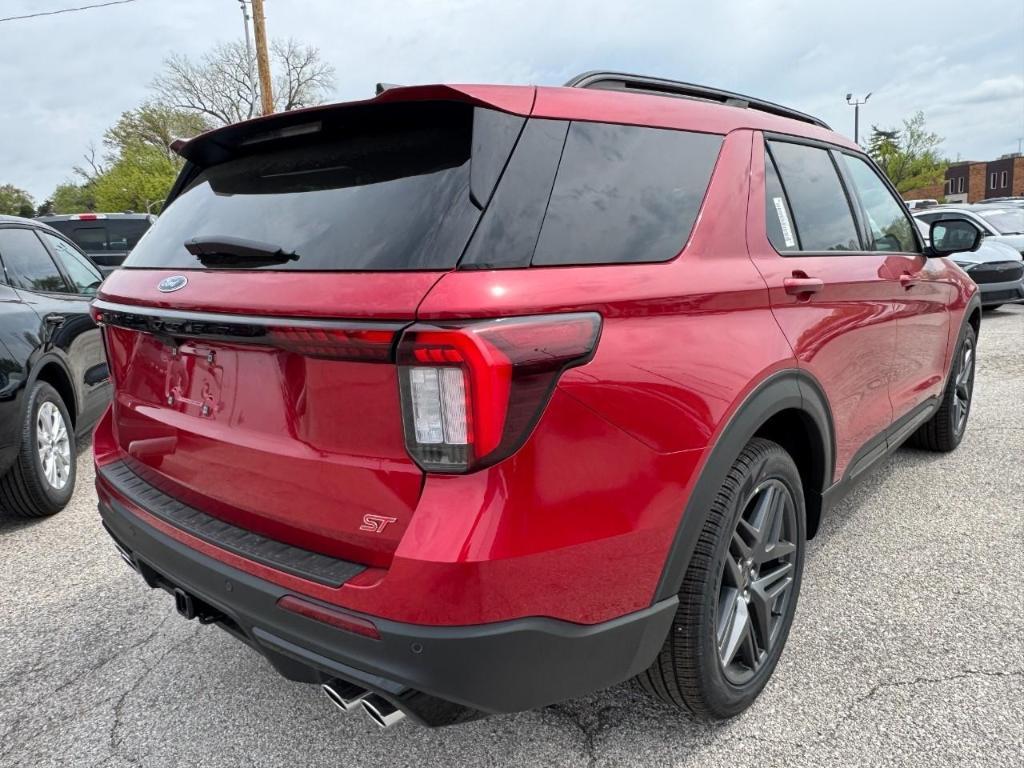 new 2025 Ford Explorer car, priced at $61,725
