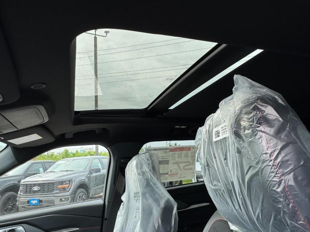 new 2025 Ford Explorer car, priced at $61,725