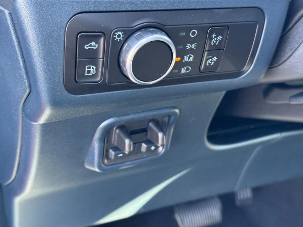 new 2025 Ford Maverick car, priced at $40,032