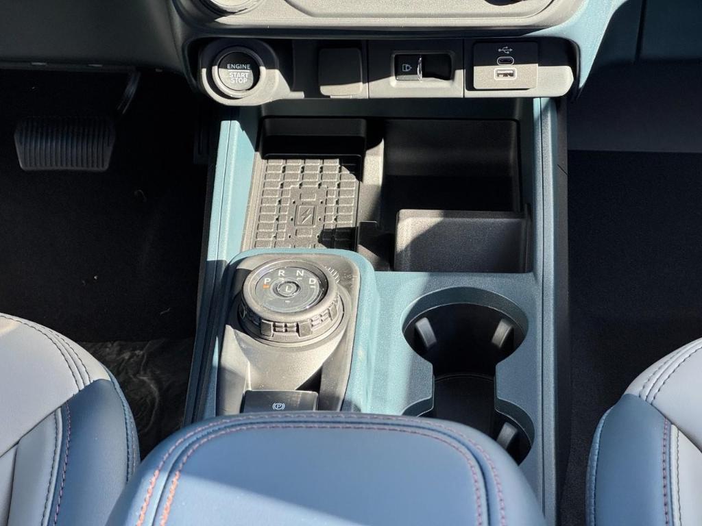 new 2025 Ford Maverick car, priced at $40,032