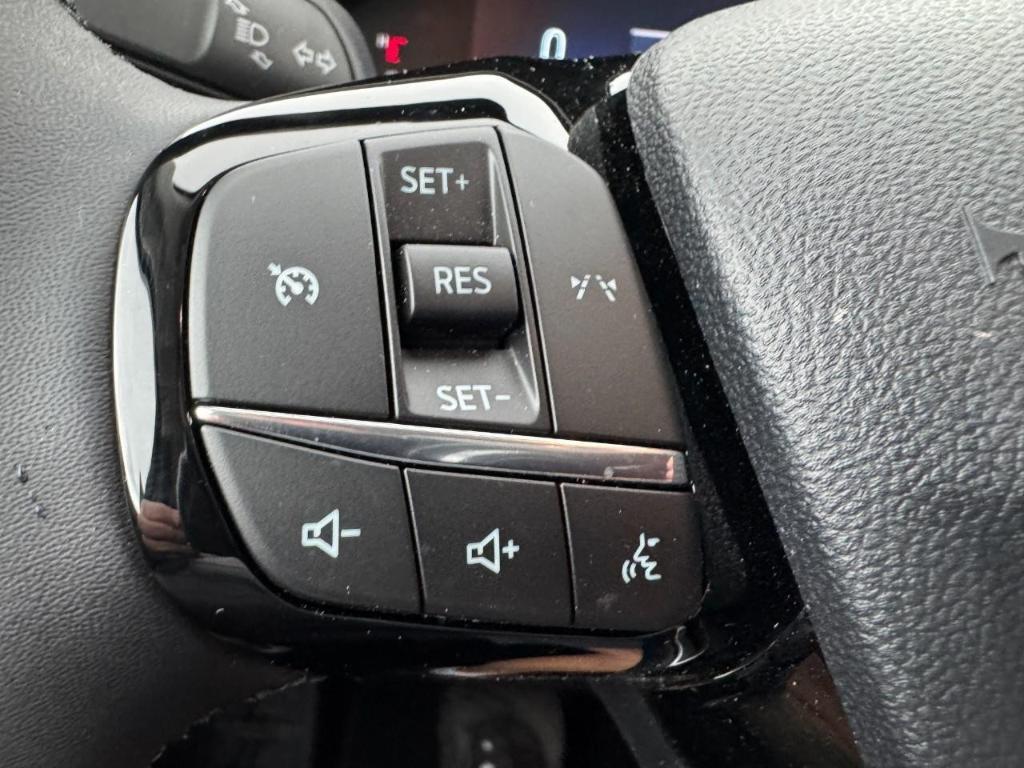 new 2025 Ford Escape car, priced at $29,187