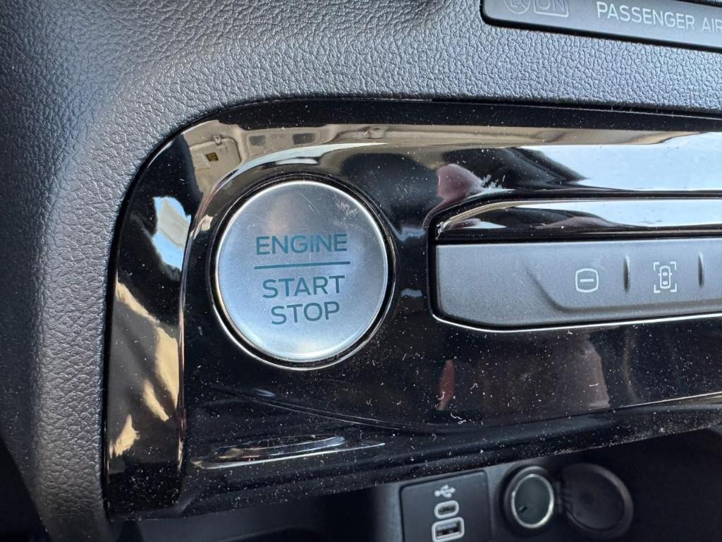 new 2025 Ford Escape car, priced at $35,123