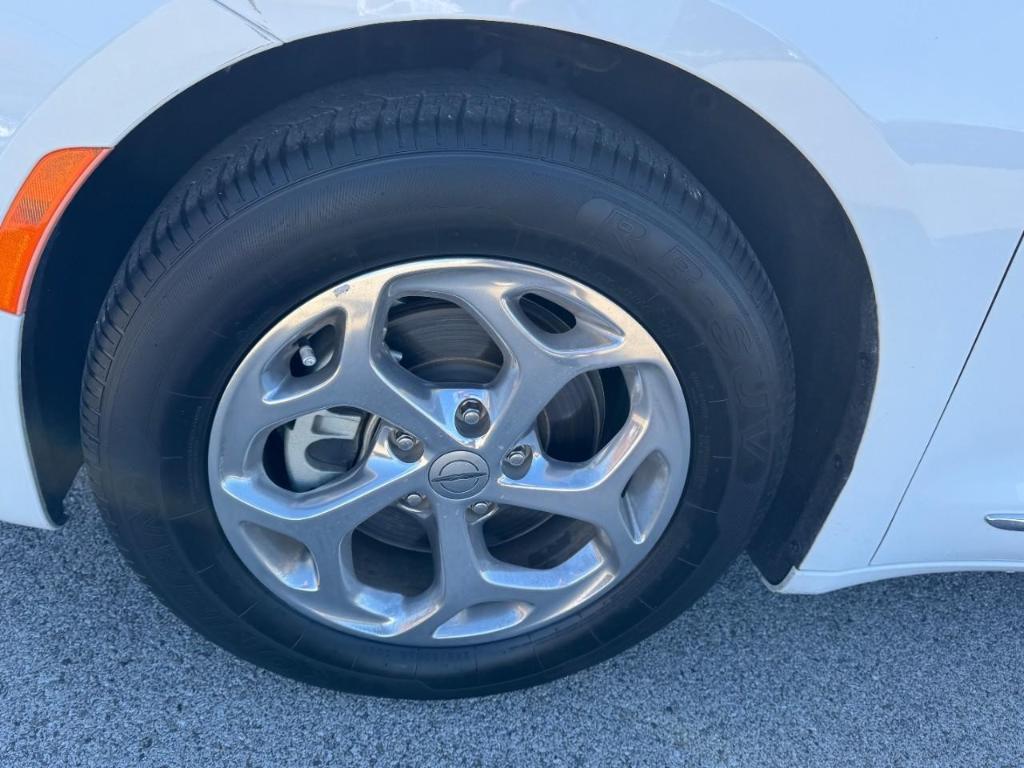 used 2022 Chrysler Pacifica car, priced at $27,990