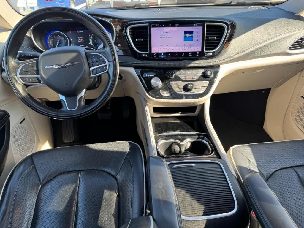 used 2022 Chrysler Pacifica car, priced at $27,990