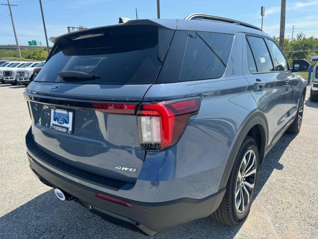 new 2025 Ford Explorer car, priced at $45,105