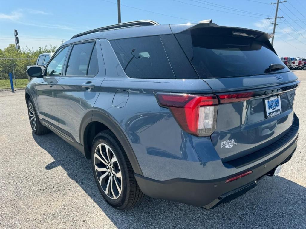 new 2025 Ford Explorer car, priced at $45,105