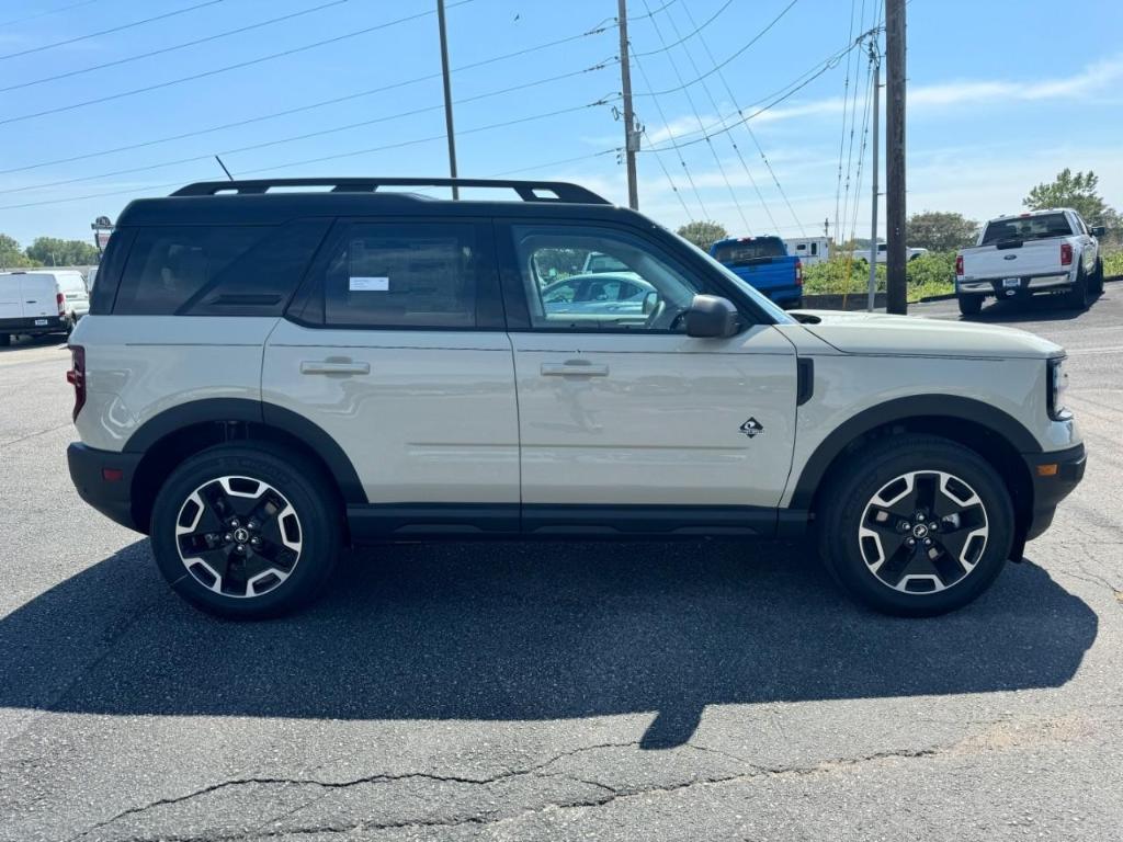 new 2024 Ford Bronco Sport car, priced at $31,075