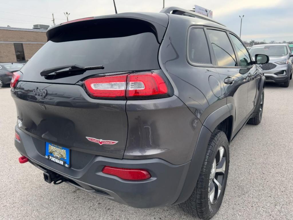 used 2016 Jeep Cherokee car, priced at $12,879