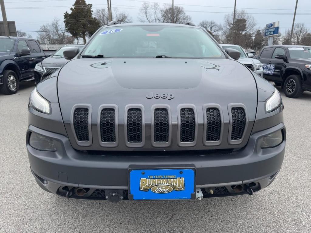 used 2016 Jeep Cherokee car, priced at $12,879