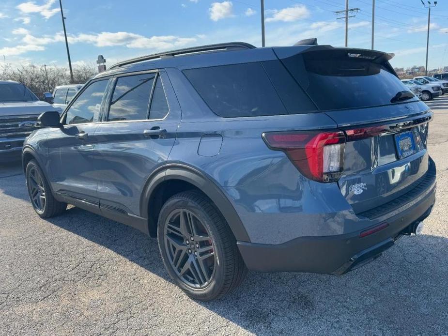 new 2025 Ford Explorer car, priced at $49,712