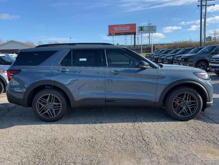 new 2025 Ford Explorer car, priced at $49,712