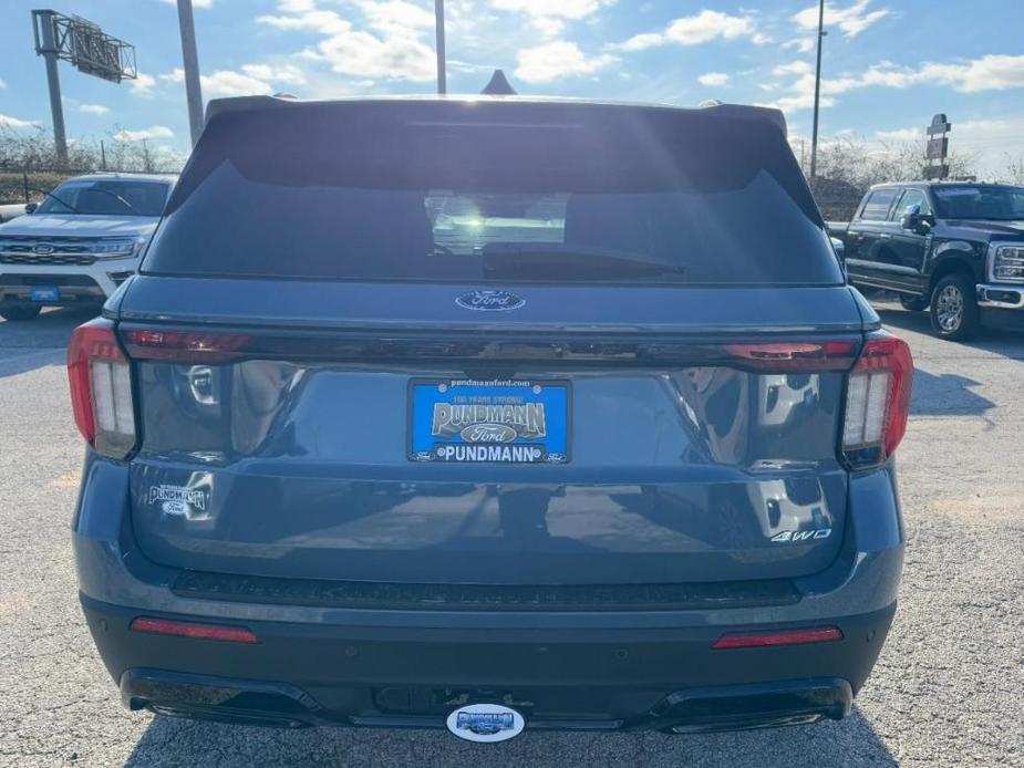 new 2025 Ford Explorer car, priced at $49,712