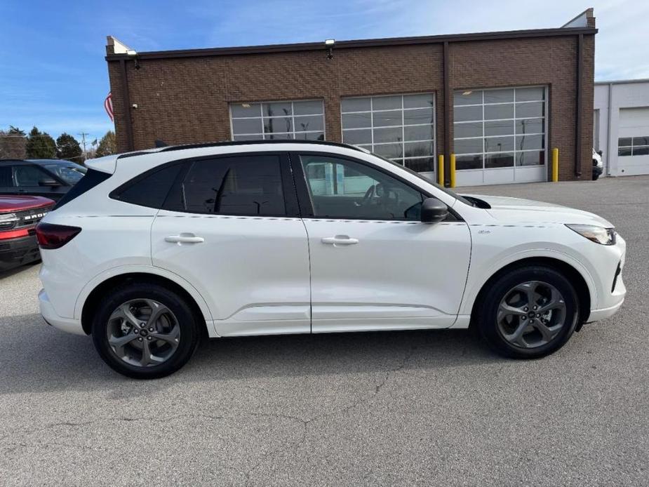 new 2024 Ford Escape car, priced at $26,470