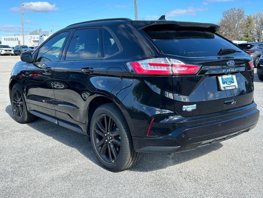 new 2024 Ford Edge car, priced at $32,020