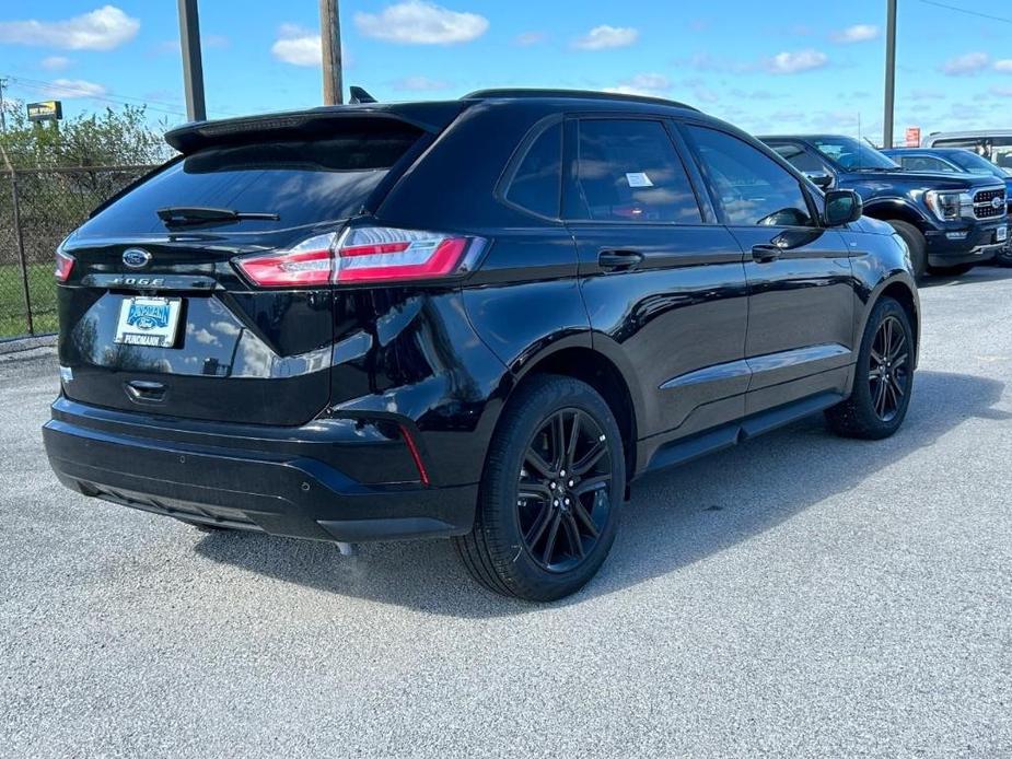 new 2024 Ford Edge car, priced at $32,020