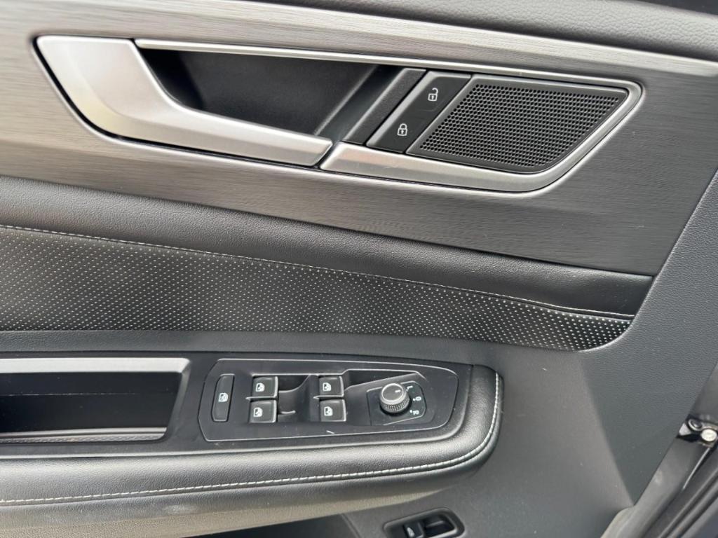 used 2024 Volkswagen Atlas Cross Sport car, priced at $36,990