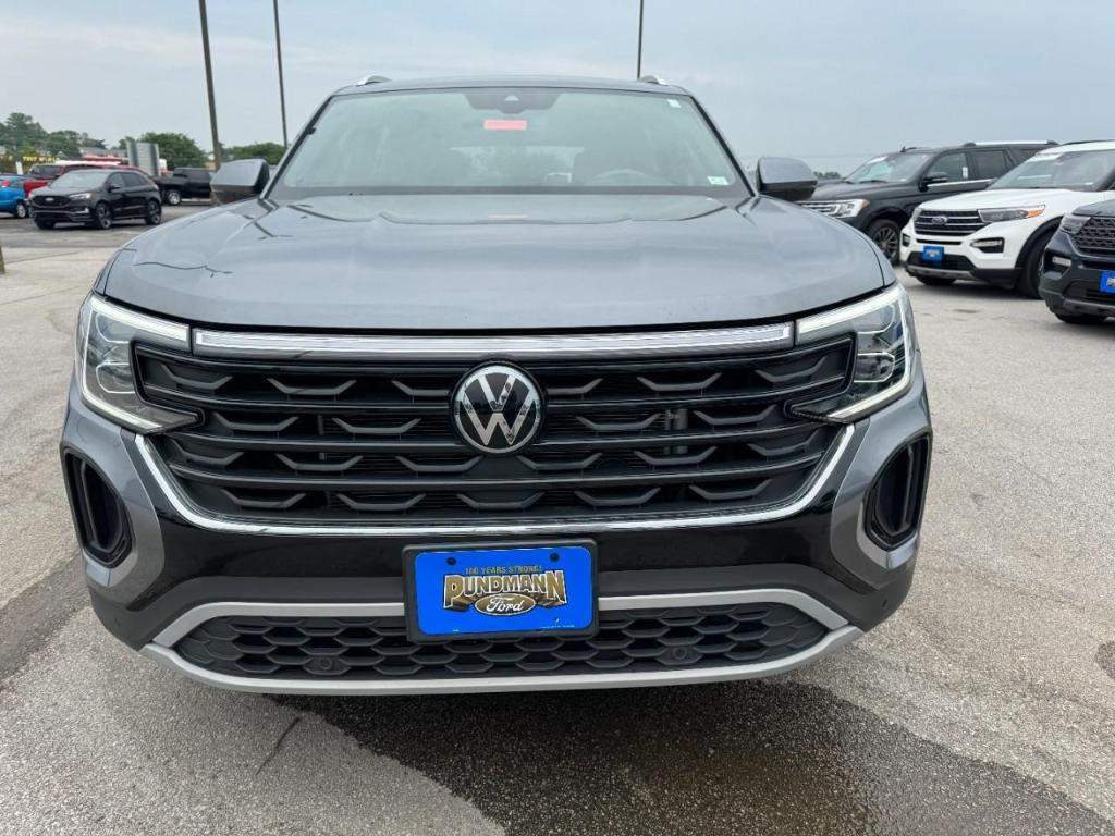 used 2024 Volkswagen Atlas Cross Sport car, priced at $36,990
