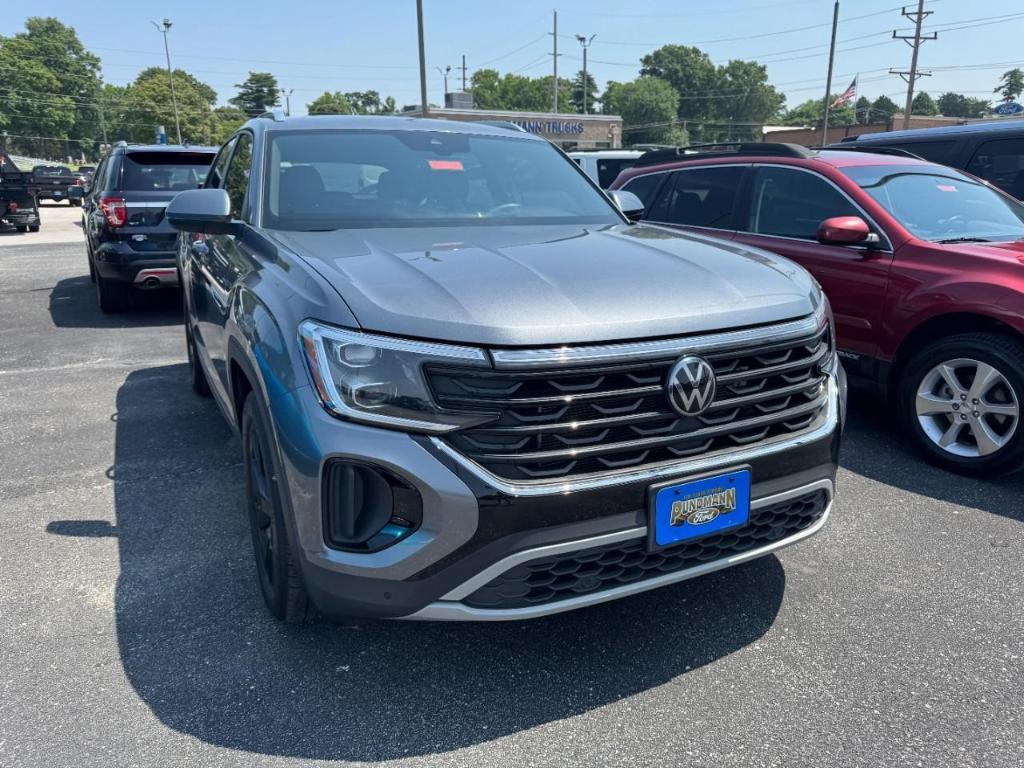 used 2024 Volkswagen Atlas Cross Sport car, priced at $36,990