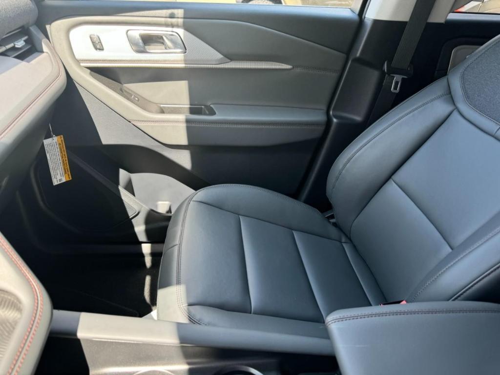 new 2025 Ford Explorer car, priced at $41,851