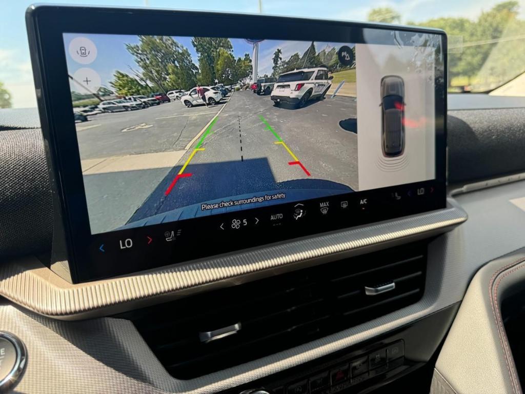 new 2025 Ford Explorer car, priced at $41,851