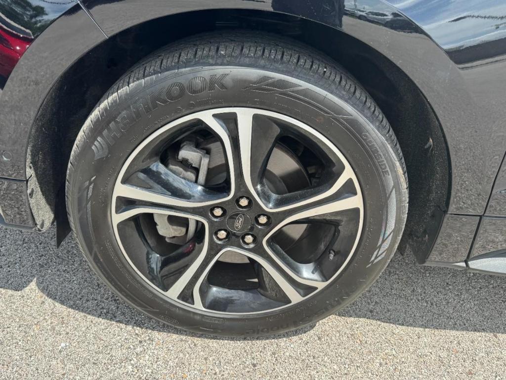 used 2024 Ford Edge car, priced at $41,990