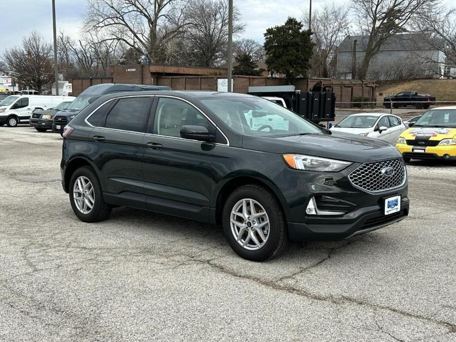 new 2024 Ford Edge car, priced at $30,760