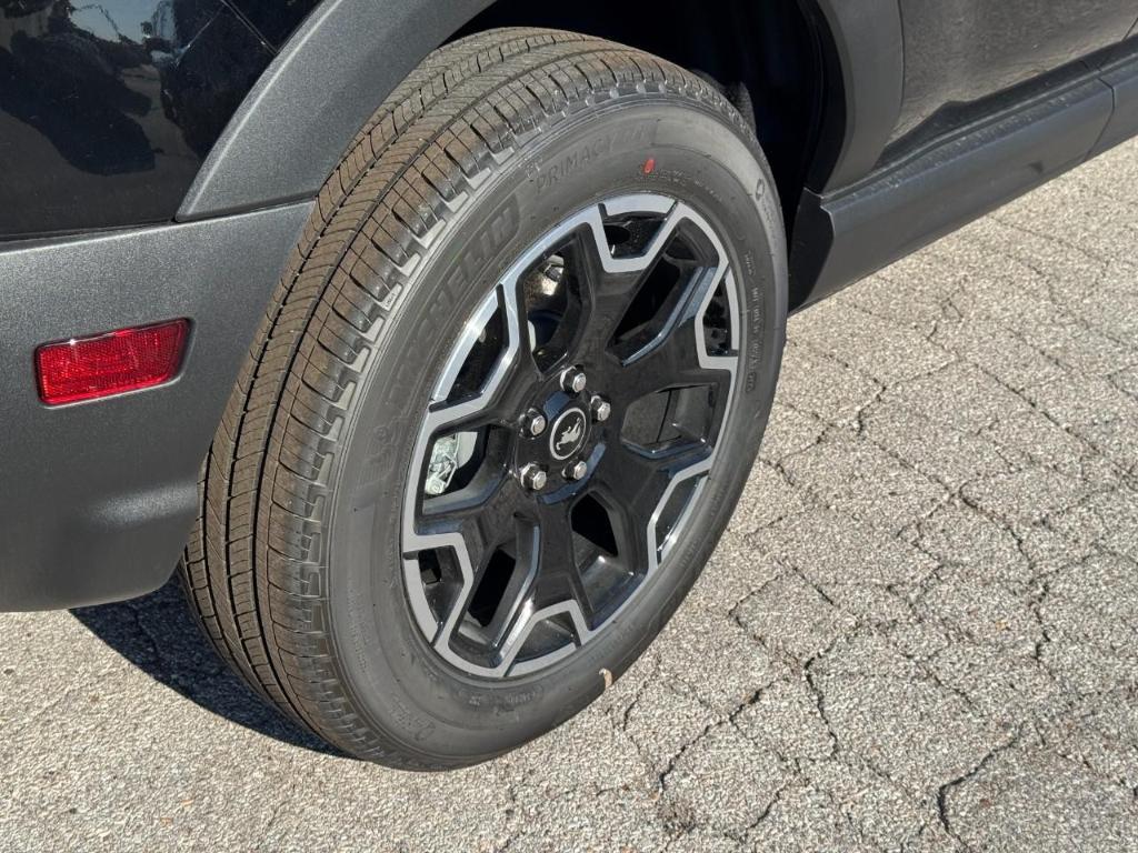 new 2025 Ford Bronco Sport car, priced at $37,166