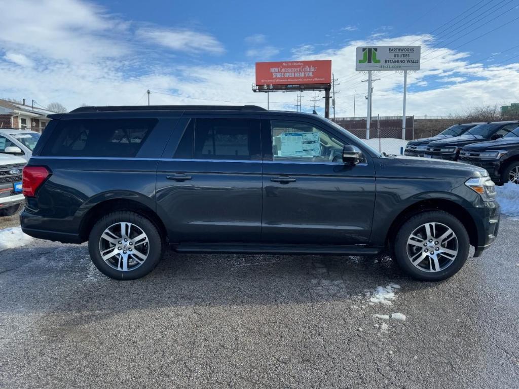 new 2024 Ford Expedition Max car, priced at $65,590