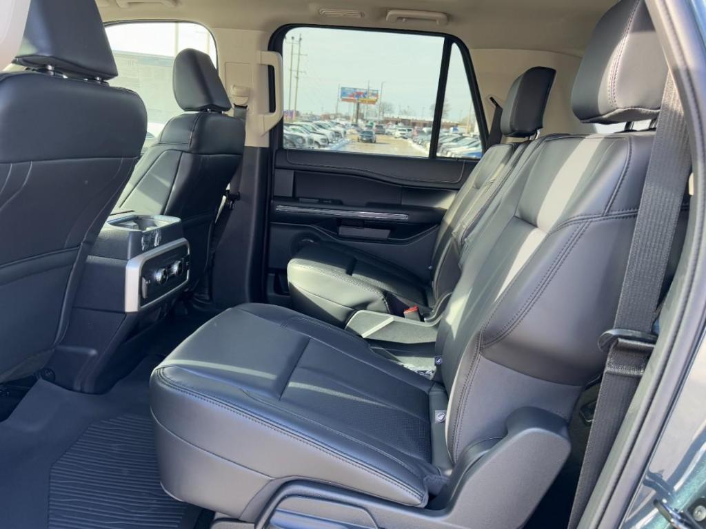 new 2024 Ford Expedition Max car, priced at $65,590