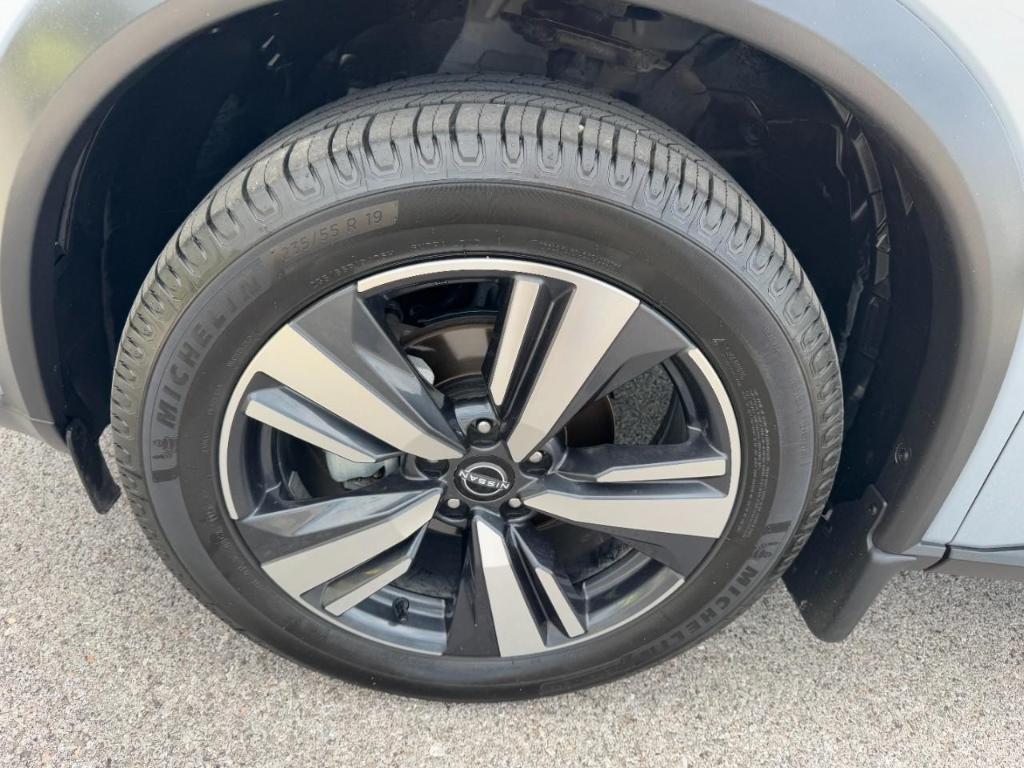 used 2023 Nissan Rogue car, priced at $25,990