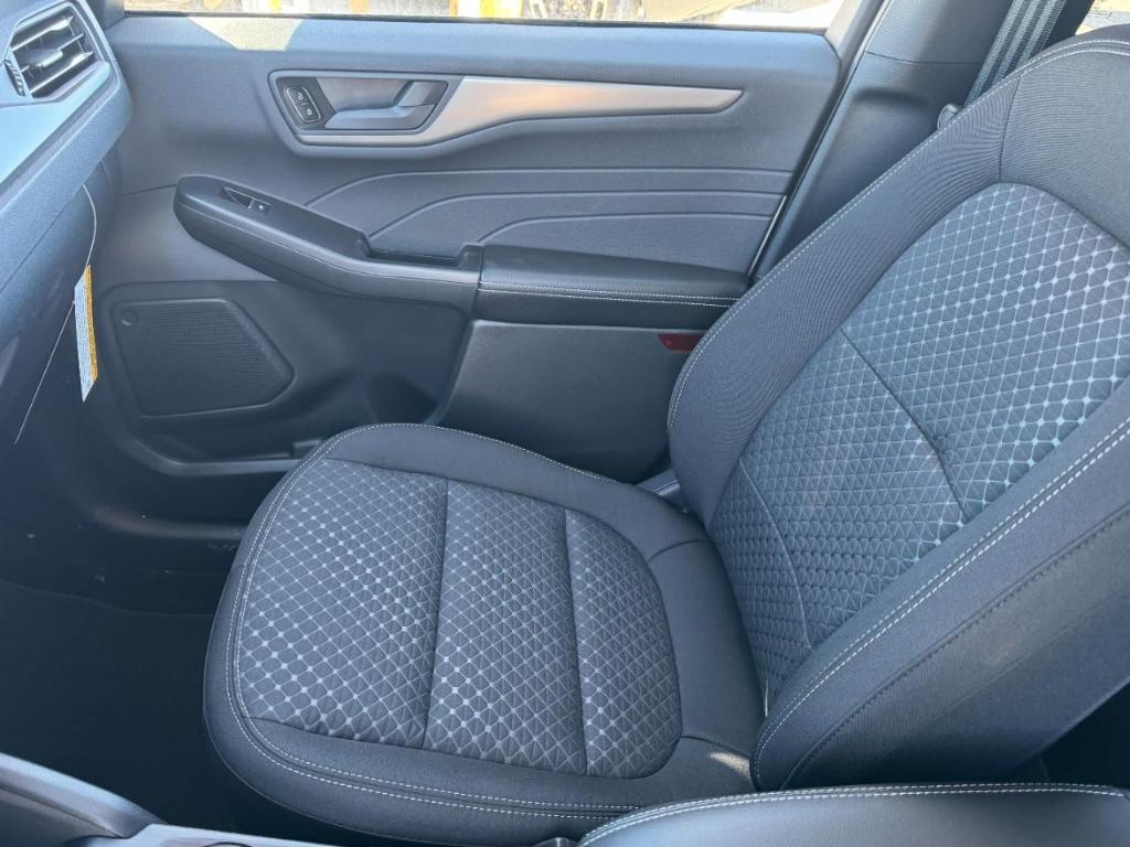 new 2025 Ford Escape car, priced at $29,187
