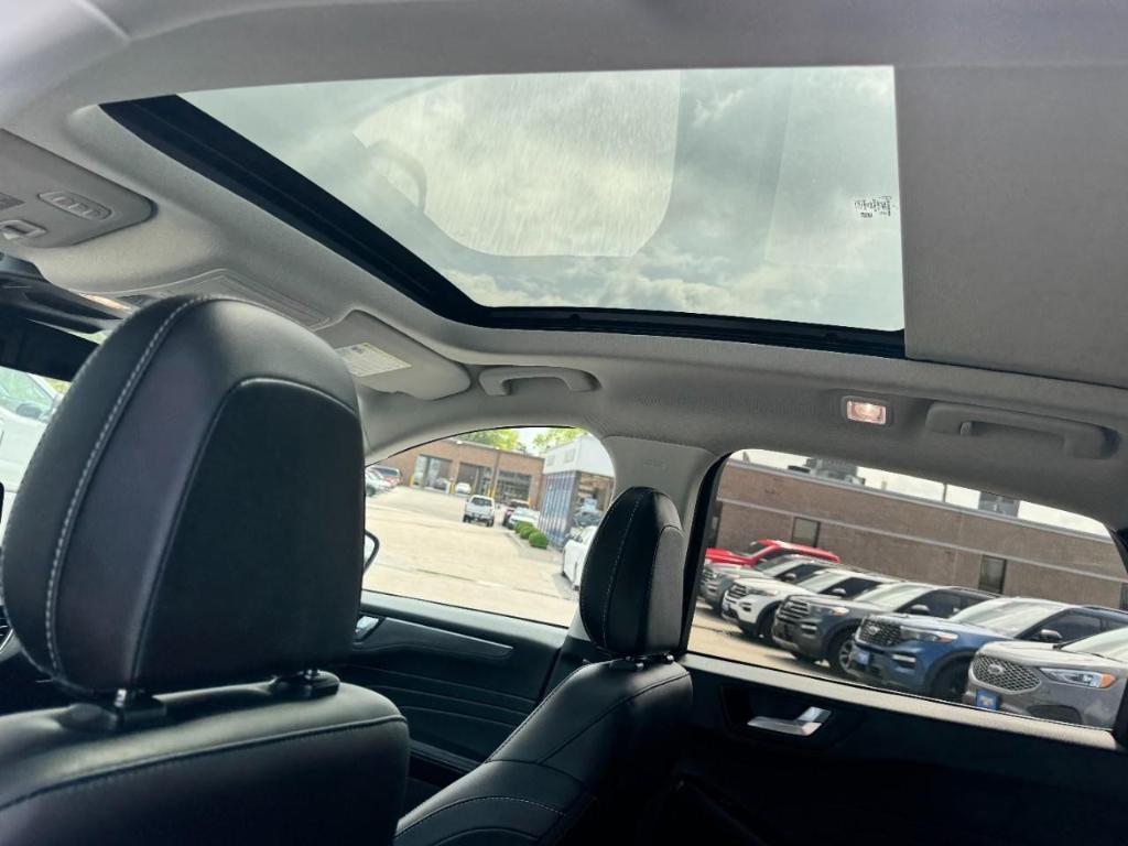 used 2022 Ford Escape car, priced at $22,913