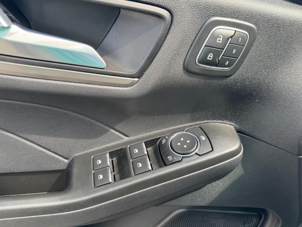 used 2022 Ford Escape car, priced at $22,913
